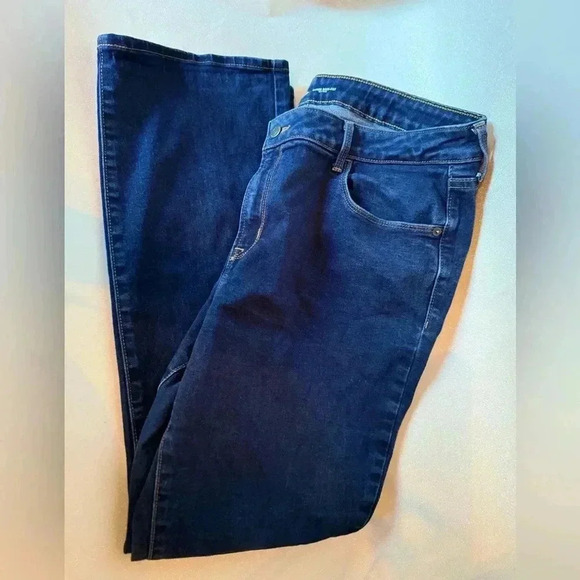 Old Navy Mid Rise Kicker Bootcut Jeans Size 16 -Great Condition, Blue Denim - Picture 2 of 8